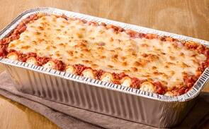 lasagna-classico-serves-up-to-6