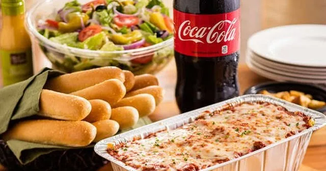 olive-garden-family-style-lasagna-bundle