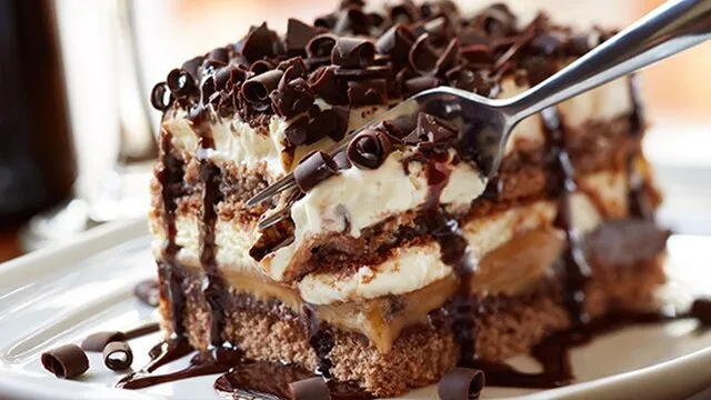 Olive Garden Chocolate Brownie Lasagna